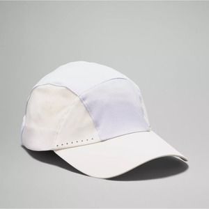 II NWT Women's Fast and Free Running Hat Elite